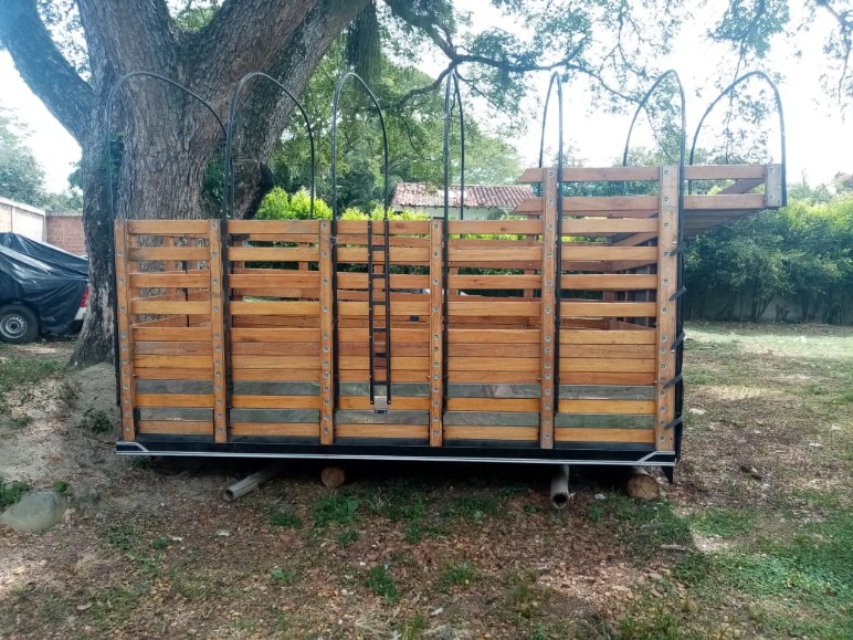 CAMION FOTON ESTACAS AÑO 2018